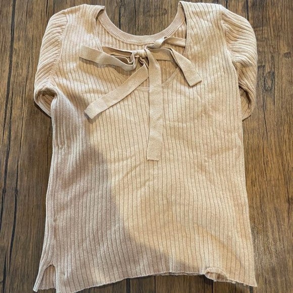 Tops - Picture 2 of 2